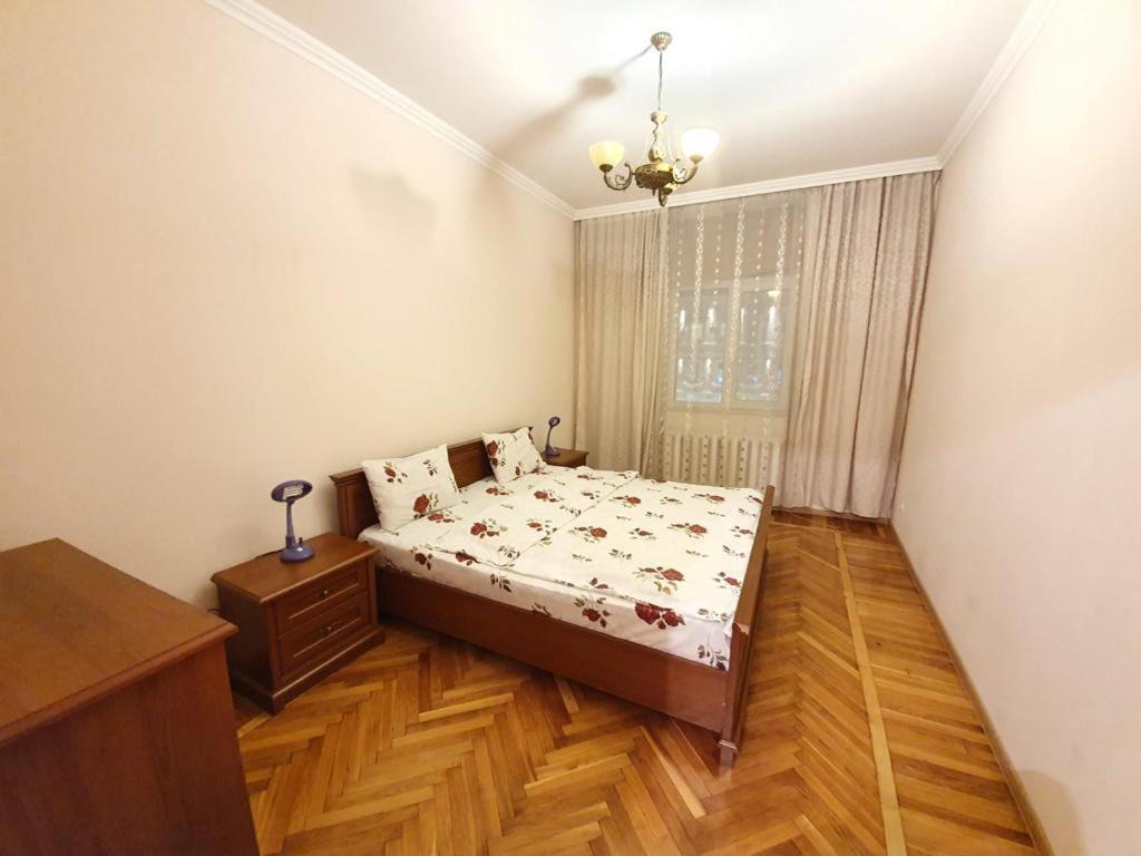 Ultra Central Apartment At Stefan Cel Mare تشيسيناو المظهر الخارجي الصورة